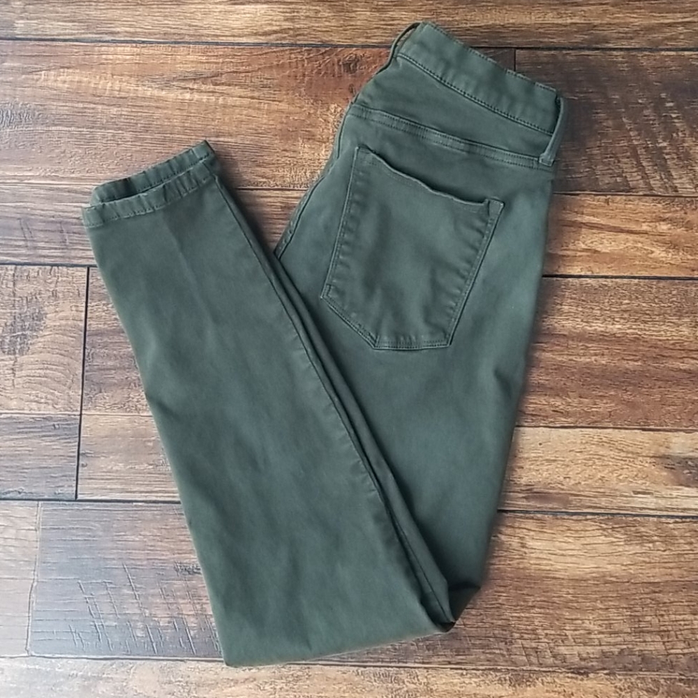 Banana Republic green skinny leggings/jeans